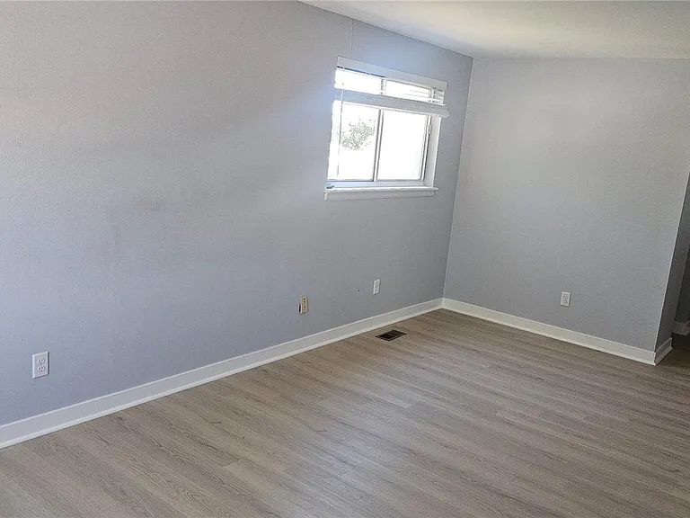 4244 S Bahama St — Photo 7