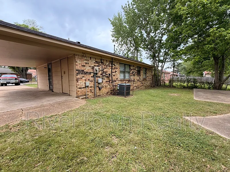 Building Photo - 4850 Applestone St