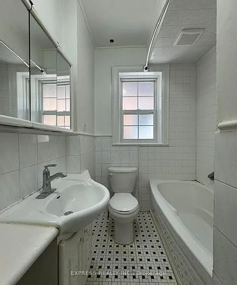 167 Highbourne Rd #MAIN — Photo 15