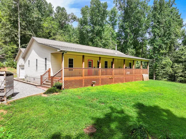 247 Poker Branch Rd, Sylva, NC 28779