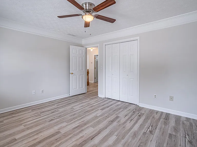 2402 Betsy Ct SW — Photo 29
