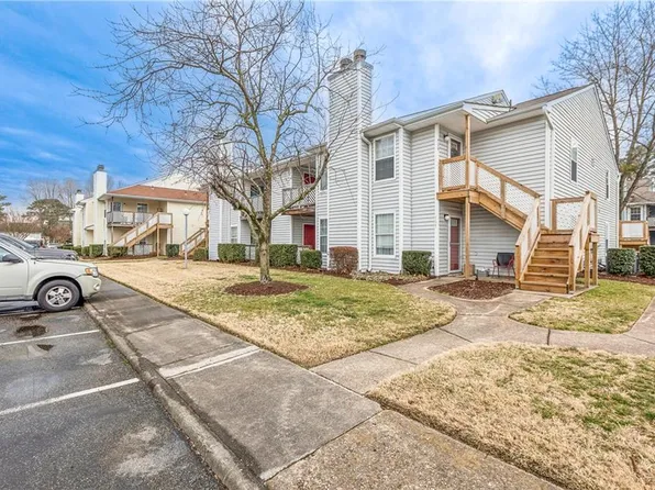 4175 Thalia Station Cir #204, Virginia Beach, VA 23452