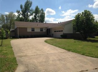 1558 E 59th St S, Tulsa, OK 74105