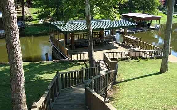 5th image of 310 Shiloh Dr