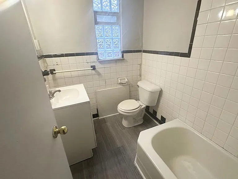 596 Lowell Ave — Photo 32