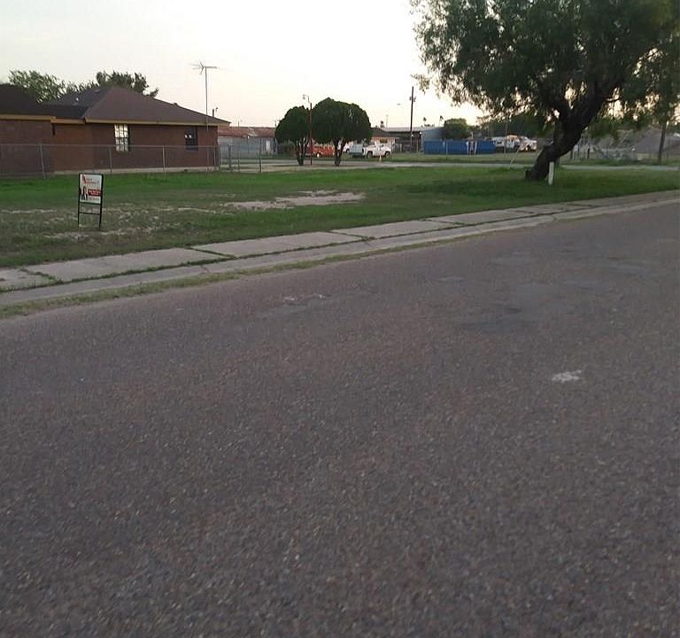 2nd image of 892 N 5th St