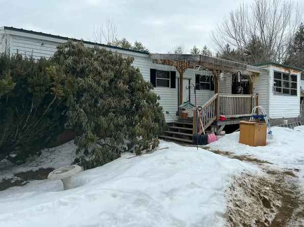 25 Lilac Lane, Richmond, ME 04357