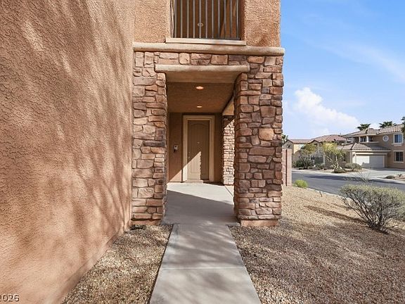 4th image of 6828 Arden Glade Ct