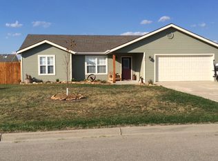 304 Walters Dr, Manhattan, KS 66502