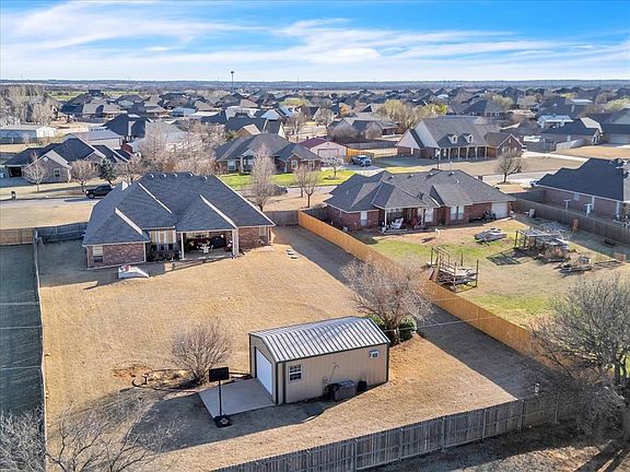 2nd image of 2487 Silver Crossings Cir