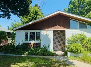 12 Tower Ln #1, London, ON N6A 2L8