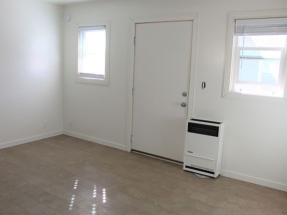 5th image of 154 N Olive St APT 8