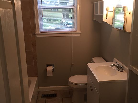4th image of 4161 Owen Ave
