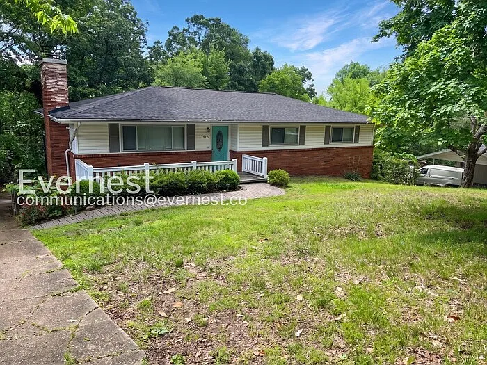 5526 Crestview Dr — Photo 2