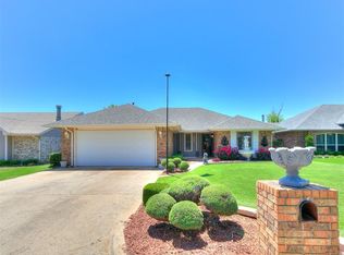 417 Conestoga Dr, Yukon, OK 73099