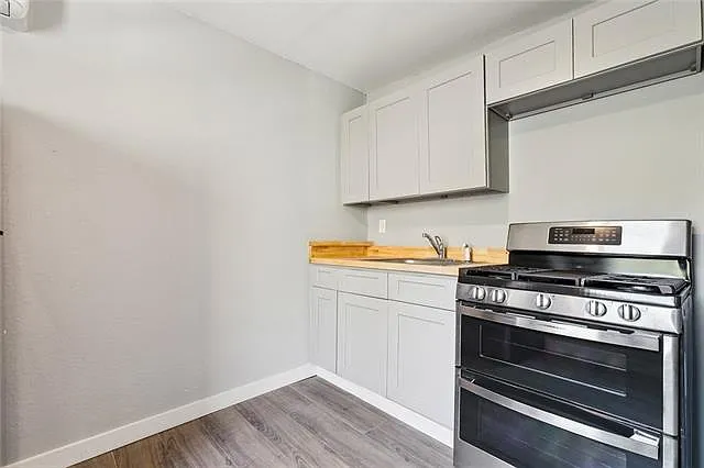 2316 Washington Ave #209 — Photo 5