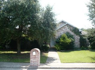 409 Alpine Dr, Desoto, TX 75115