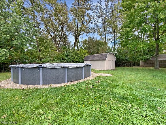 4th image of 1712 Urban Cir N
