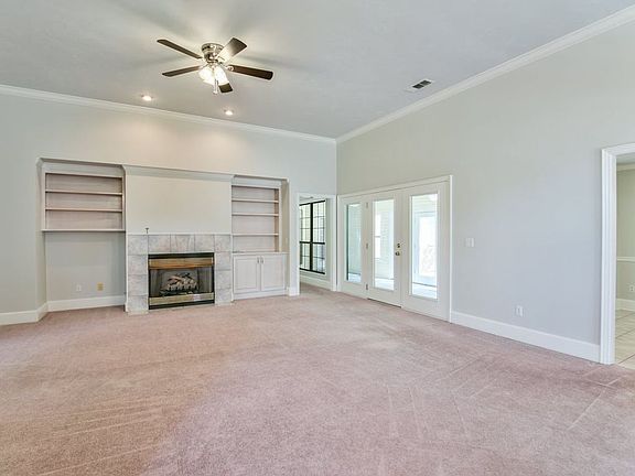 4th image of 2981 Indian Springs Ln