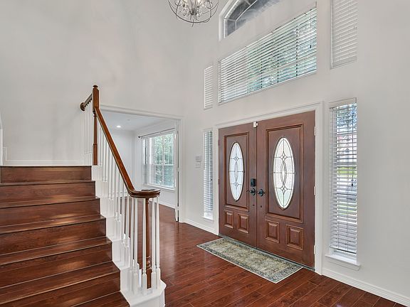 2nd image of 18528 Vista Del Sol