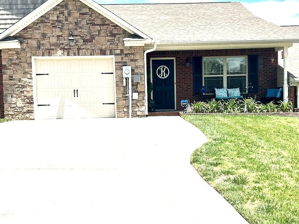 1st image of 1709 Chelsa Dr NE