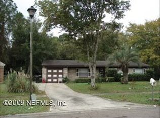 7686 Strato Rd, Jacksonville, FL 32210