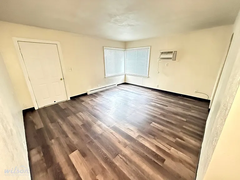 808 S 2nd Ave — Photo 13