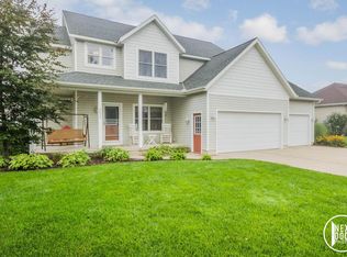 3633 Elk Dr, Zeeland, MI