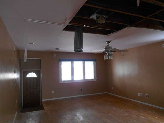 3rd image of 159-35 78th St