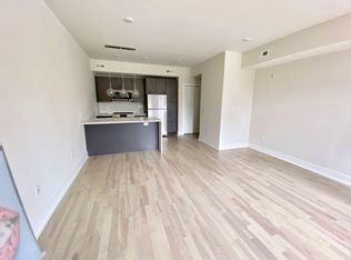1516 N 8th St #3, Philadelphia, PA 19122