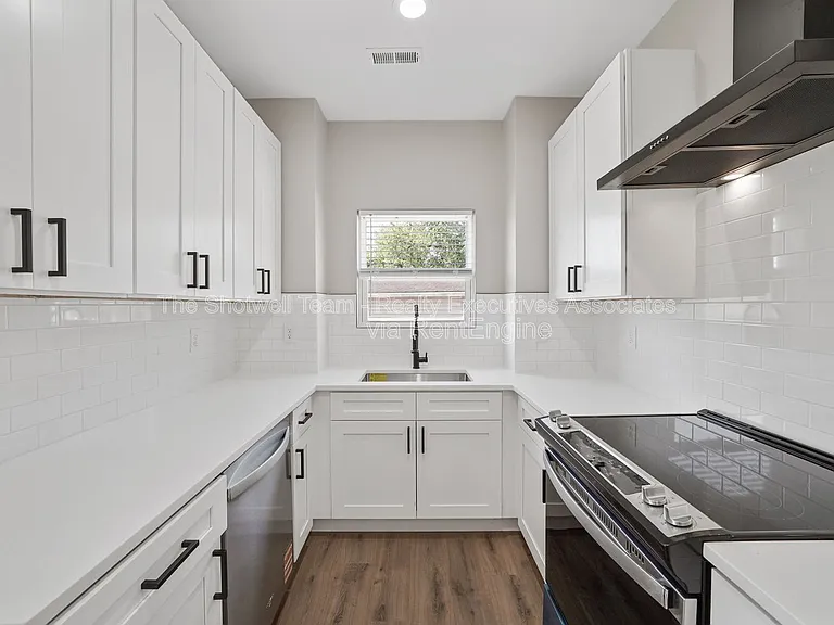 2711 Tarleton Ave — Photo 16