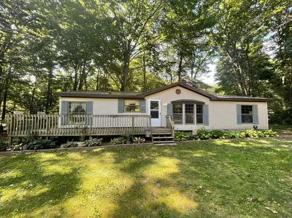 5881 E Meinert Rd, Holton, MI 49425