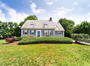 27 Valley View Dr, New Bedford, MA 02740