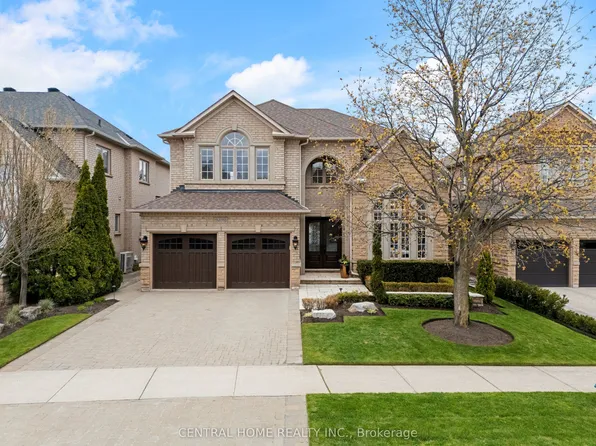 2479 Bon Echo Dr, Oakville, ON L6H 7R1
