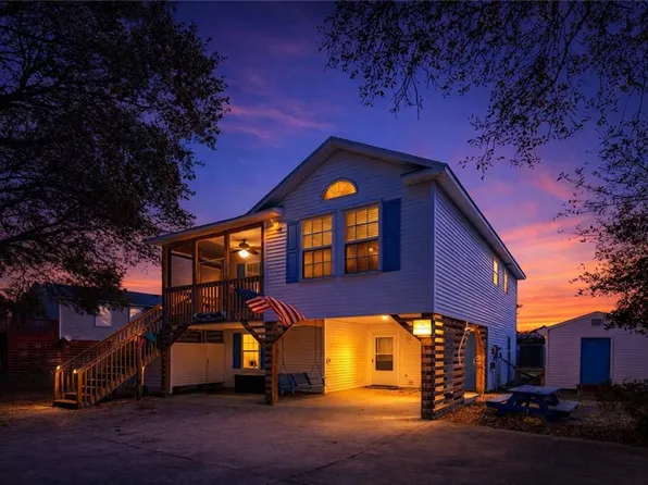 115 E Crocker Rd, Nags Head, NC 27959