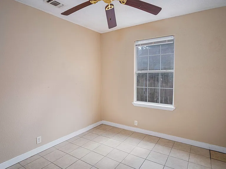 717 N Colorado St — Photo 5