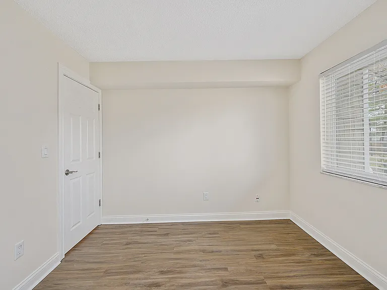 Harpers Point Apartments* — Photo 102