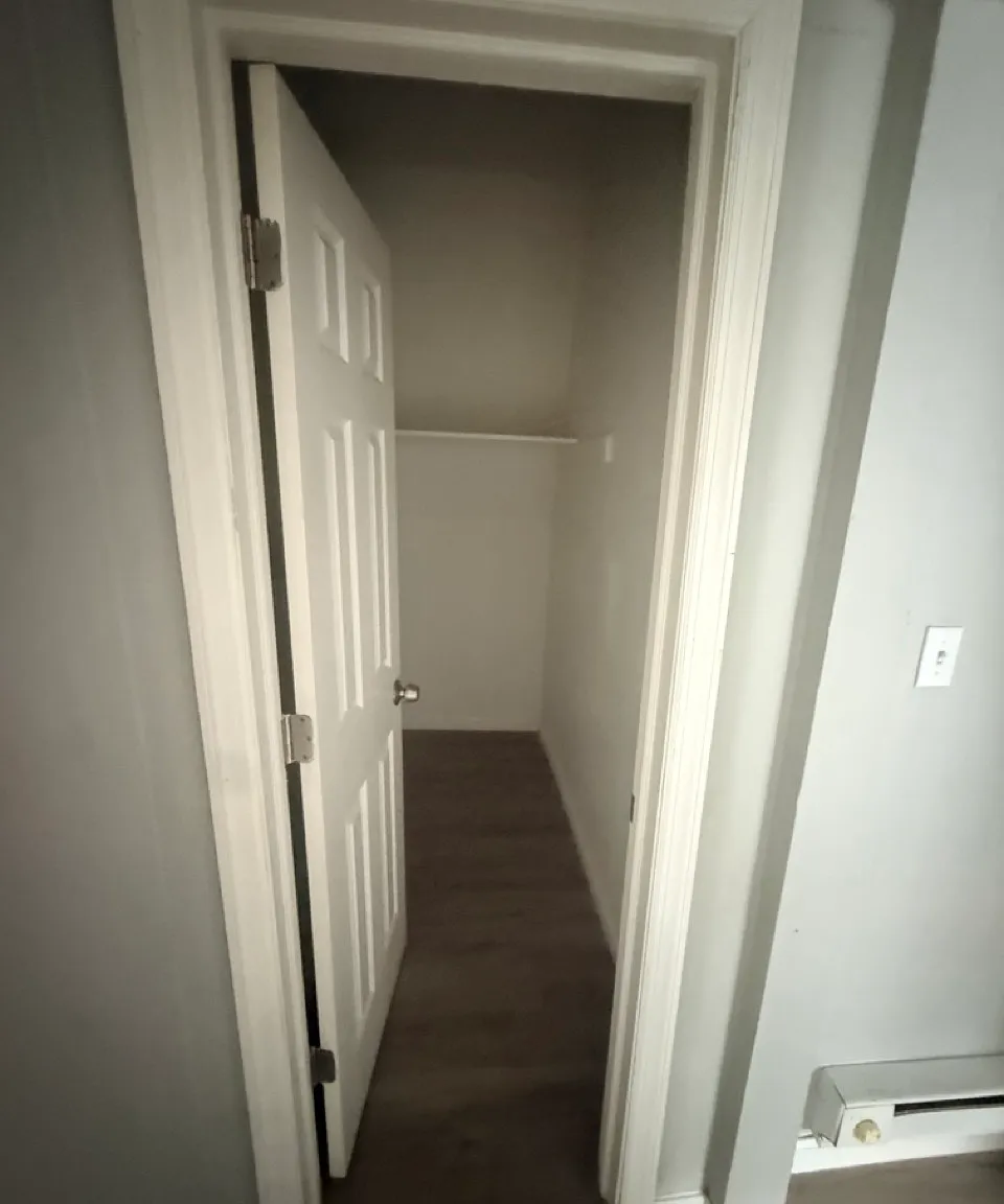 3 bed, $2,000 — Photo 3
