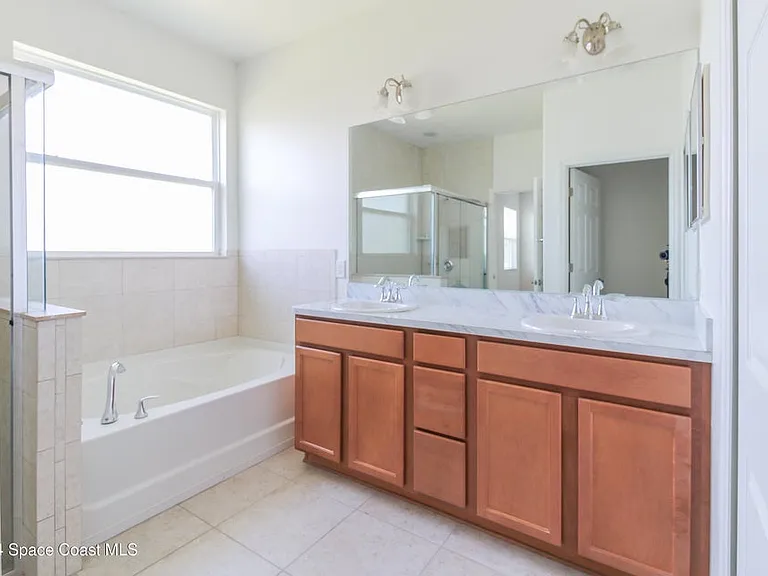 3314 Hawthorne Ave — Photo 9