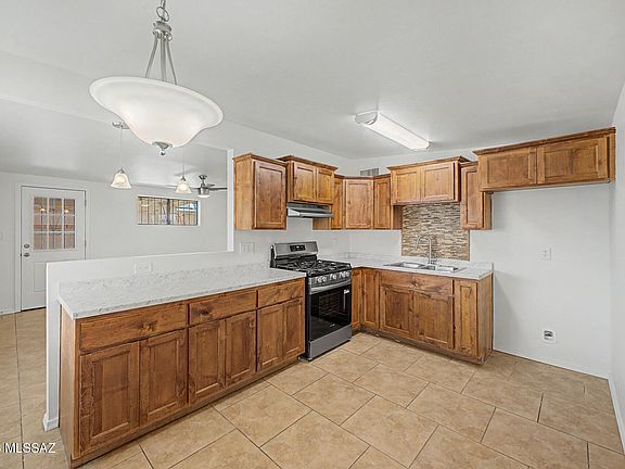 2nd image of 218 E Elvado Rd
