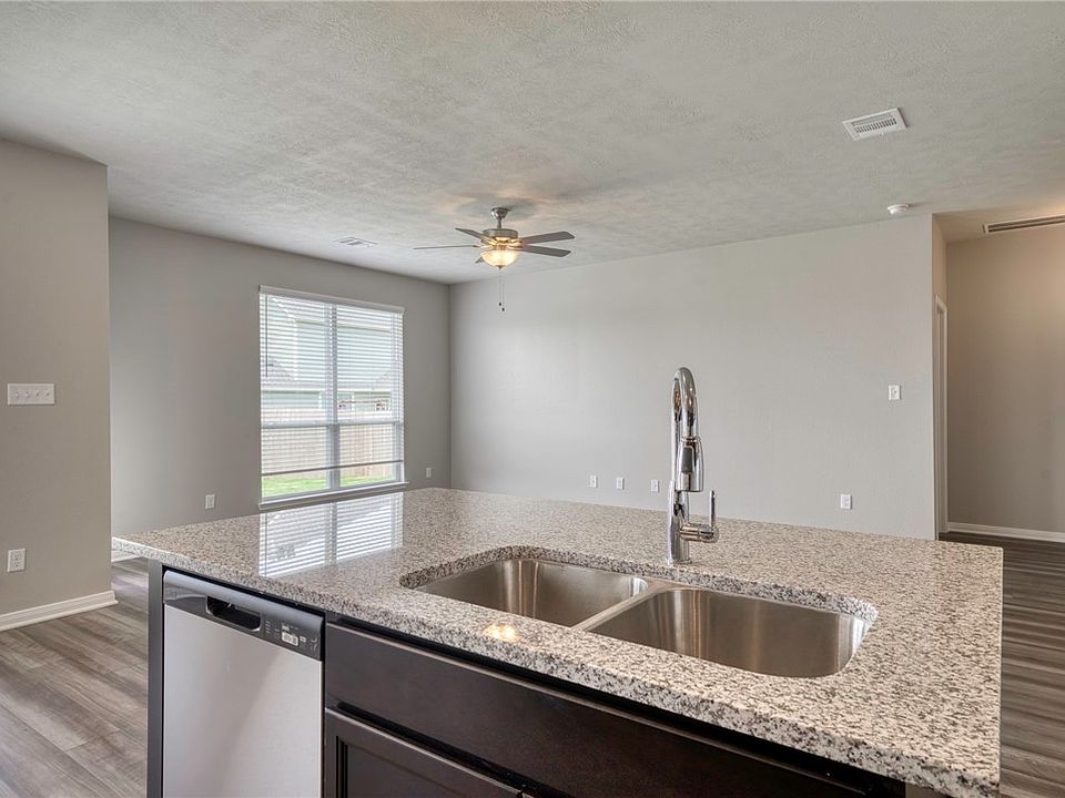 1st image of 6226 Rockford Dr #6226