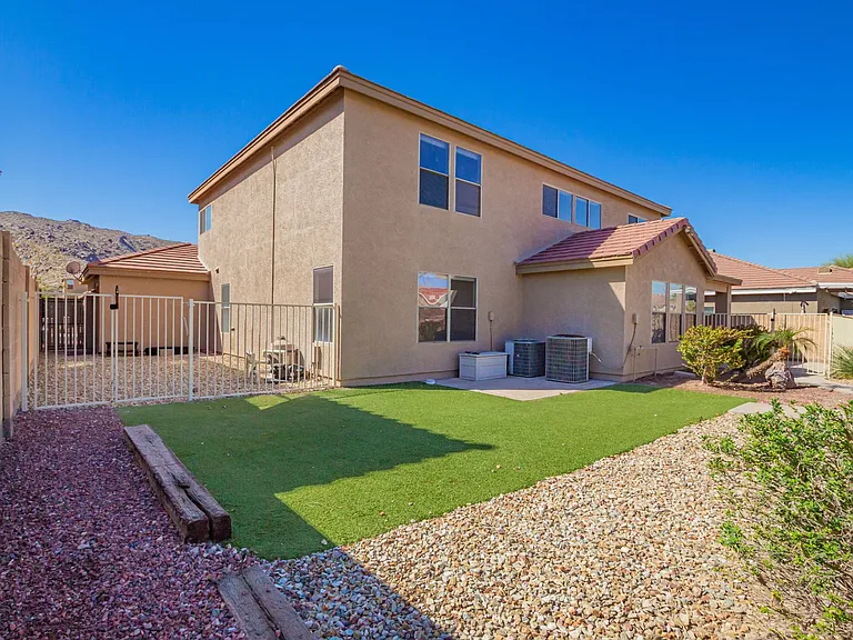 1310 E Beth Dr — Photo 47