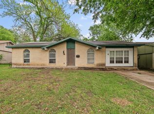 214 Independence Dr, Garland, TX 75043