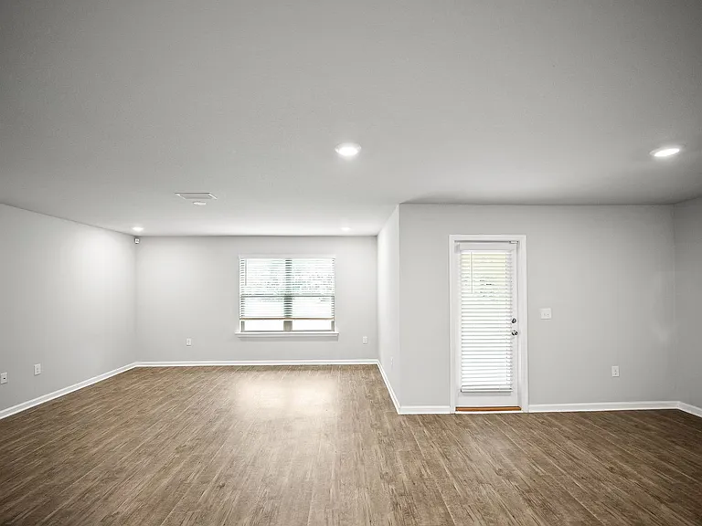 1487 Majesty Loop — Photo 7