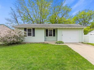 4416 W Castleton Rd, Peoria, IL 61615