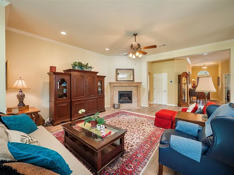 3805 Longhorn Acres St — Photo 12