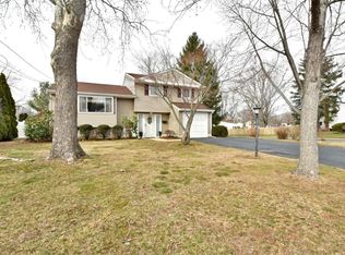 546 Mackey Ave, Belford, NJ 07718