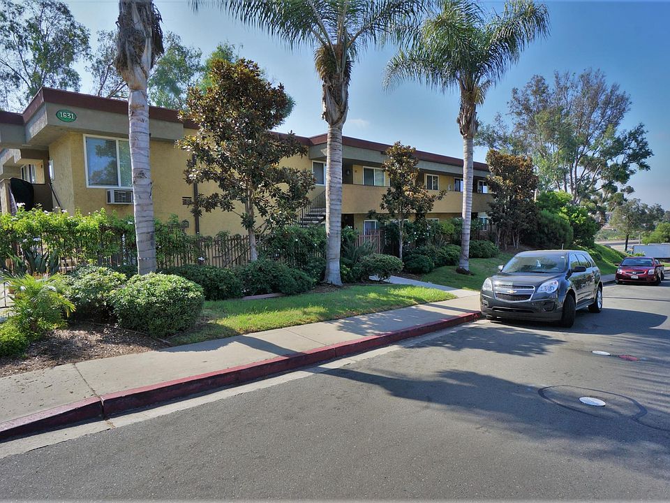 1st image of 1631 Bayview Heights Dr Unit 14
