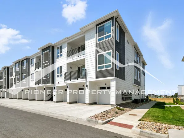 6153 N Ceylon St Building 207-5, Denver, CO 80249