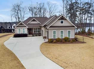 420 Ridge Point Dr, Monticello, GA 31064